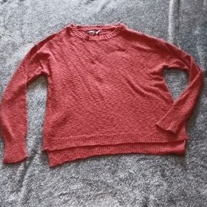 BDG boucle high low side slit sweater